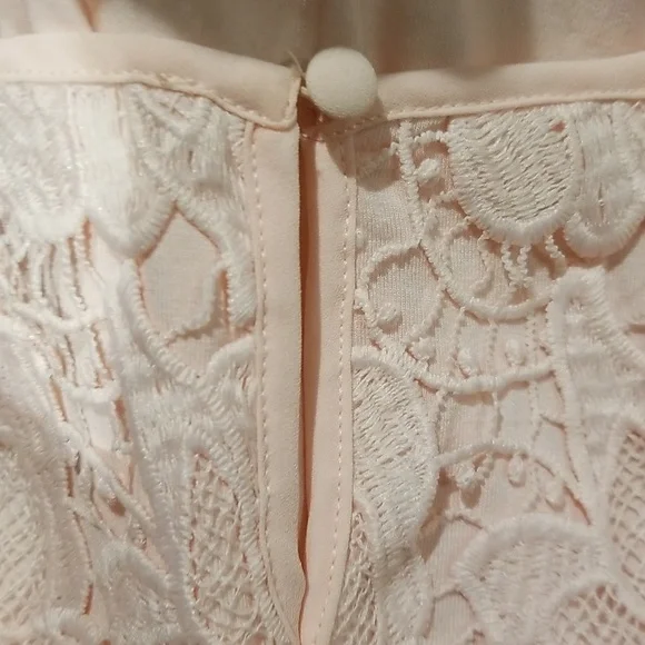 Philosophy soft pink lace overlay top EUC sz XXL - Picture 7 of 7